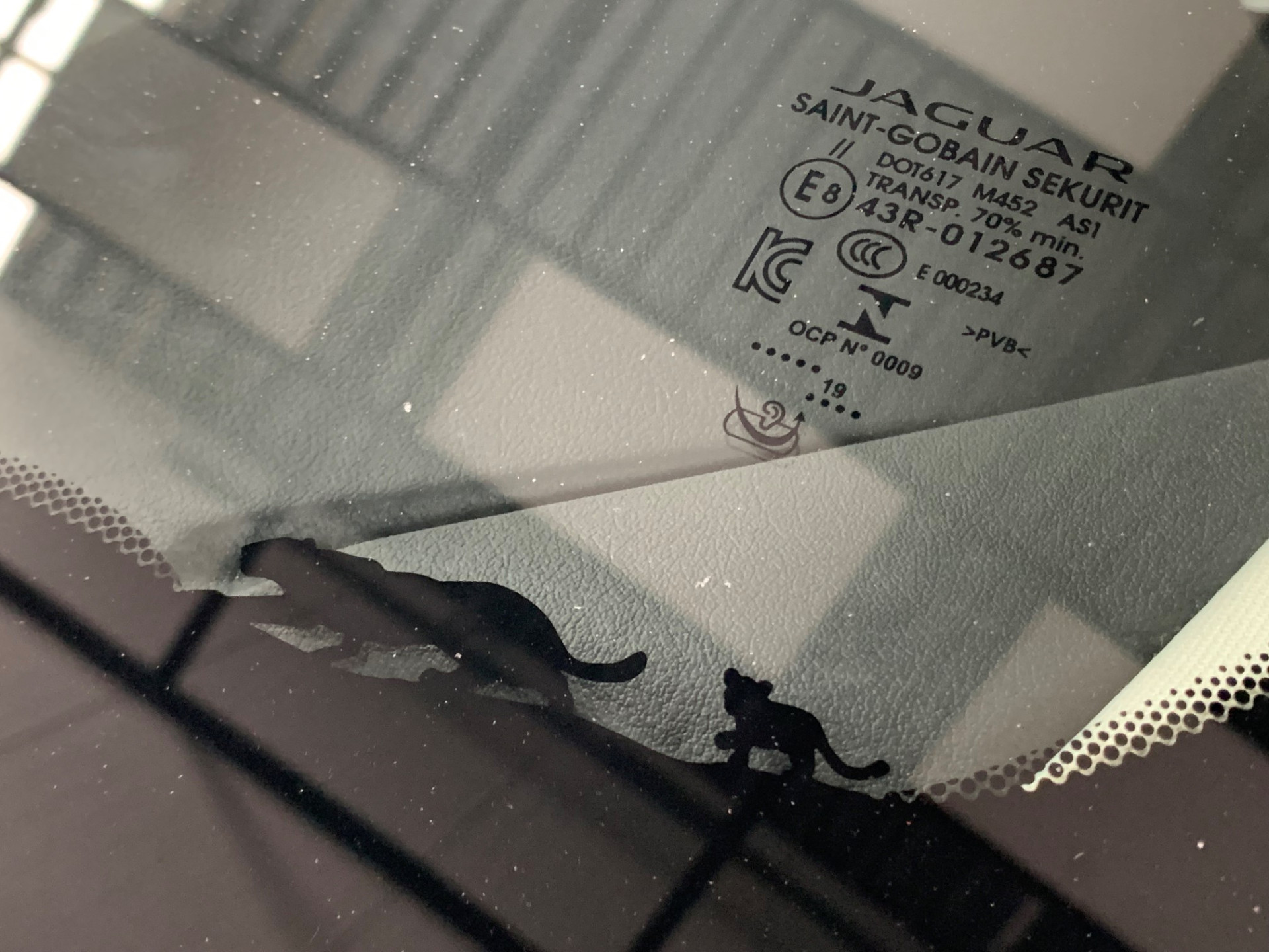 27485690-17.jpg