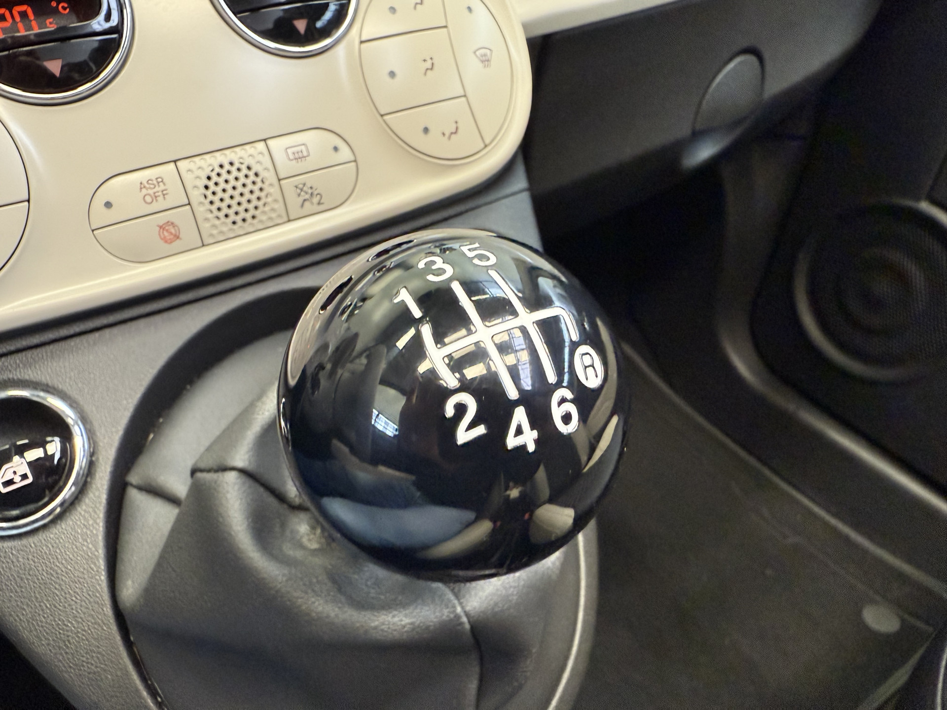 47919334-27.jpg