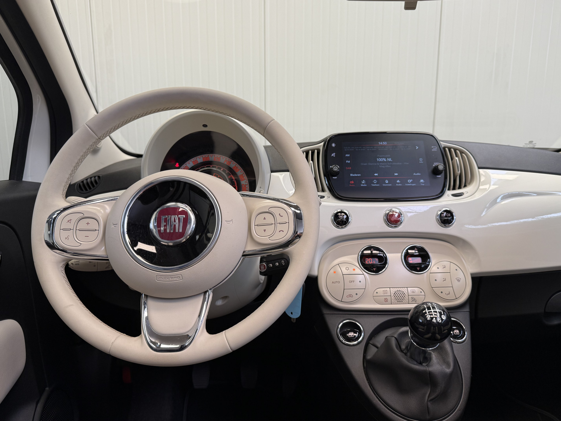 47919334-4.jpg
